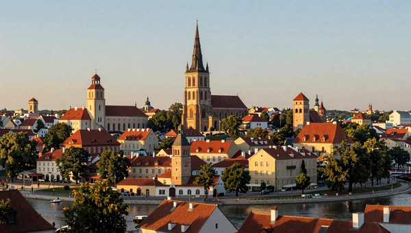 Vilnius Old Town baroque skyline with Gediminas Tower - Lithuania's capital for meeting Lithuanian women